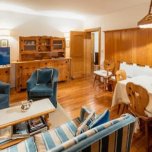  Appartamento Radiosa - Stayincortina Italia